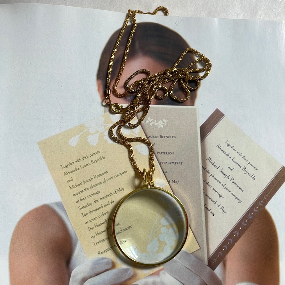 5x Magnifier  Glass Pendant Gold Tone Long Sweater Necklace magnifying